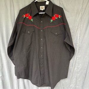 Vintage Ely Cattleman Black and Red Casual Button Down Shirt